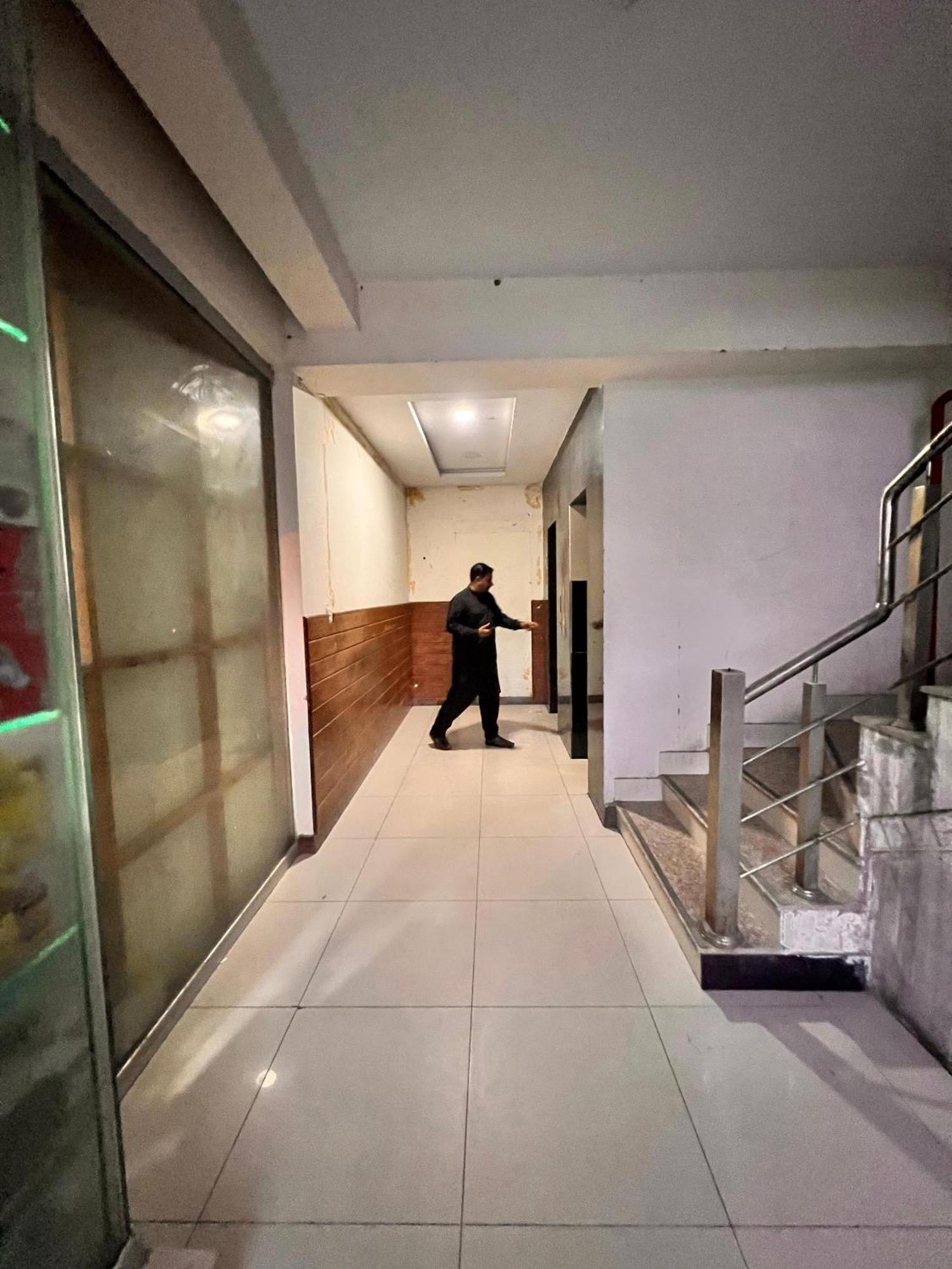 Crystal Comfort Studio Rawalpindi Habitación foto